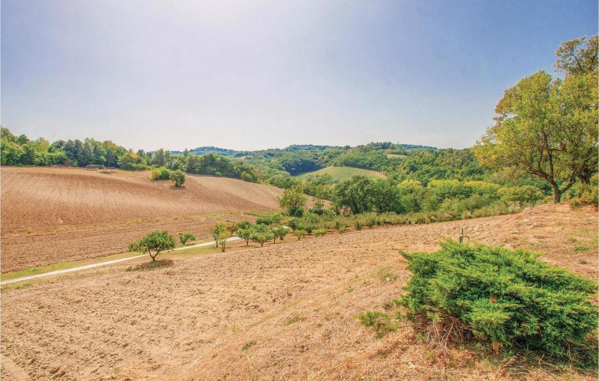 Strada Dei Condotti Pesaro Exteriör bild